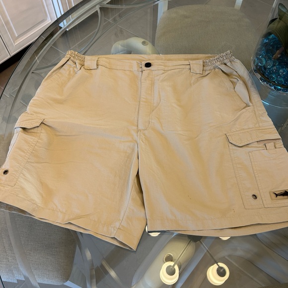 Against the Elements Tan Fishing Shorts size 44 - Picture 3 of 12